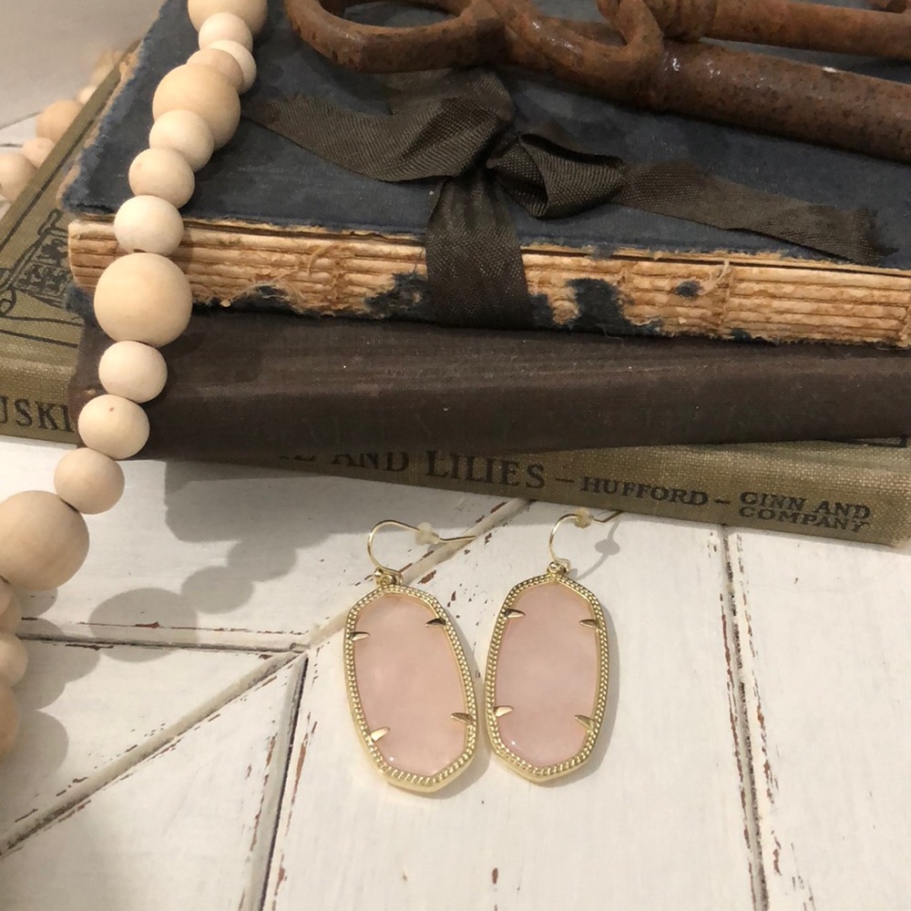Kendra Scott Elle earrings